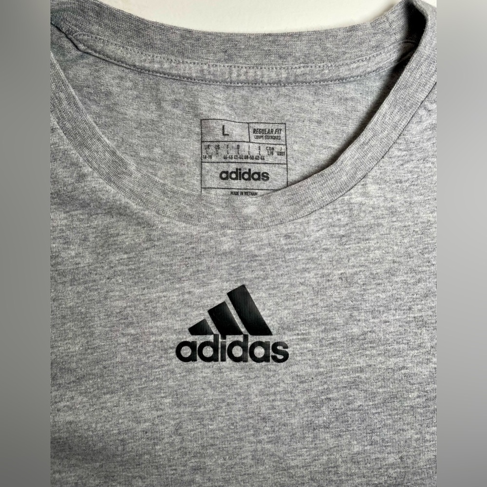 Adidas Short Sleeve Tee with Black Logo - Picture 3 of 4